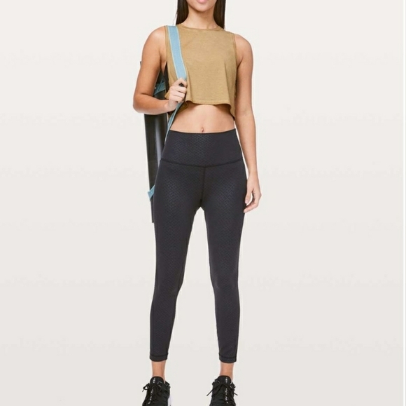 Lululemon Muscle Love Crop Tank - Picture 1 of 11